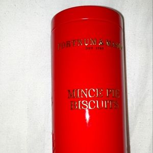 Fortnam & Mason Decorative tin. Beautiful